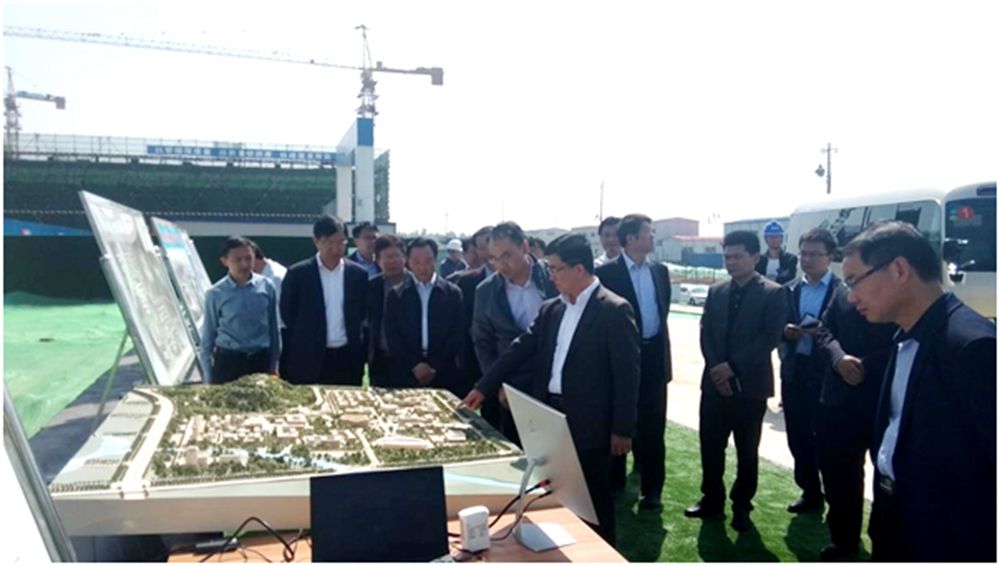 領(lǐng)導(dǎo)視察照片2.jpg 領(lǐng)導(dǎo)視察照片2.jpg